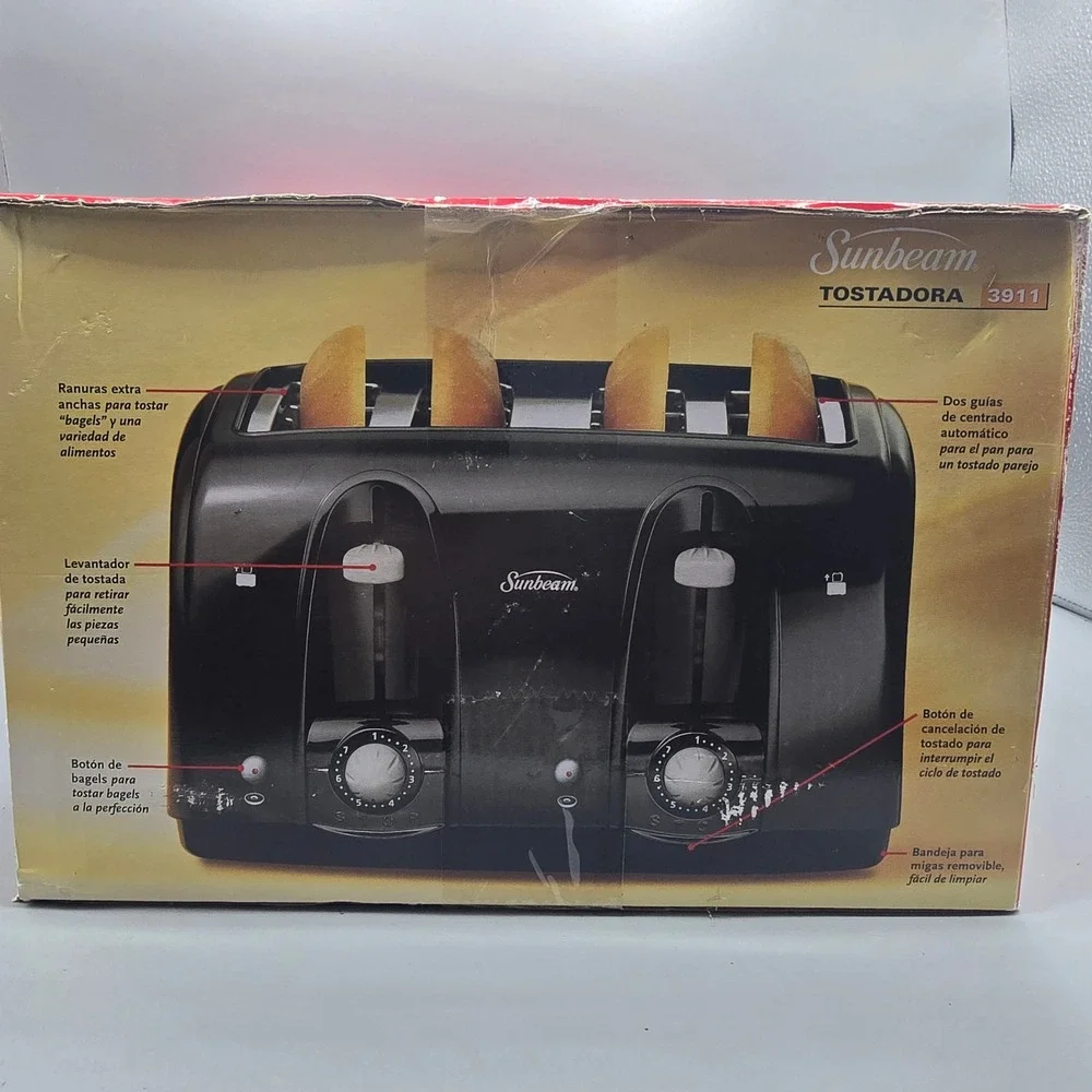 Sunbeam 3911 4-Slice Toaster Black Extra-Wide Slots Bagel Button New in Box